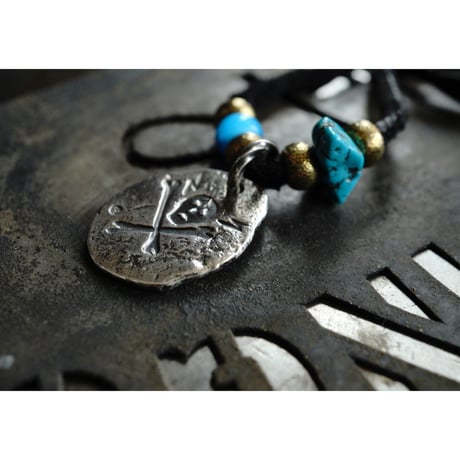 CB SKULL NECKLACE