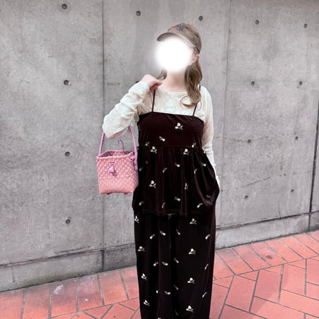 [9/28(月)～9/30(水)発送] フラワー刺繍ベロアパンツ