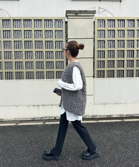 くるみボタンシャツ