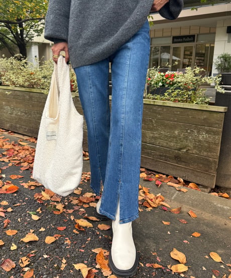 センタースリットデニムパンツ(ブルー)