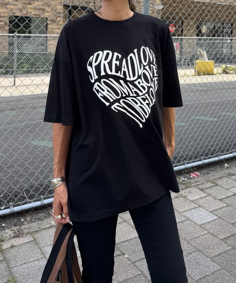 フロントハートロゴTシャツ(ブラック)