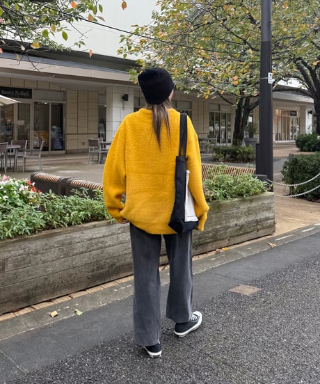 カットオフストレートデニムパンツ(ブラック)