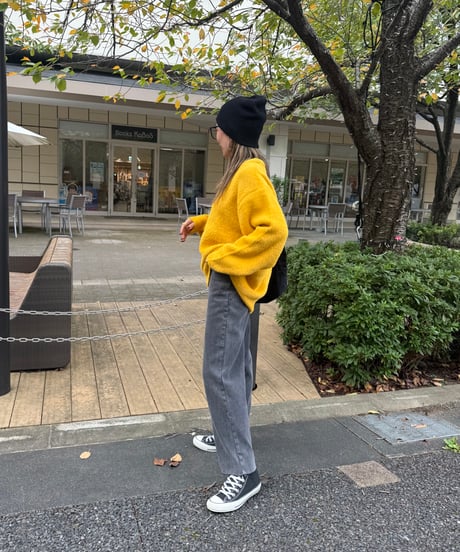 カットオフストレートデニムパンツ(ブラック)
