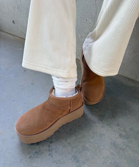裏起毛コーデュロイセミフレアパンツ(オフホワイト)