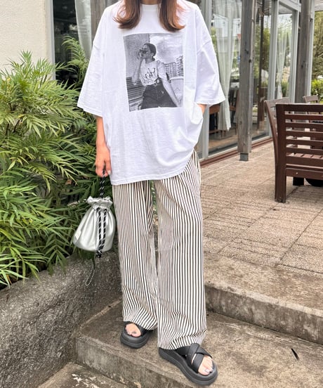 ストライプ柄パンツ