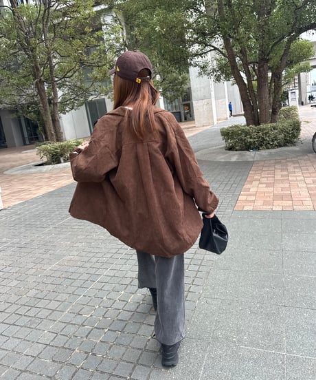 カットオフストレートデニムパンツ(ブラック)