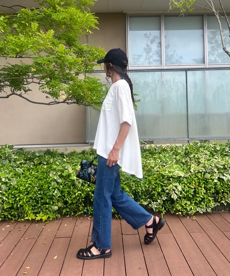 センタースリットデニムパンツ(ブルー)