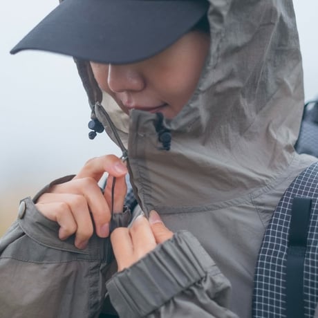 RawLow Mountain Works /Airy Hoodie
