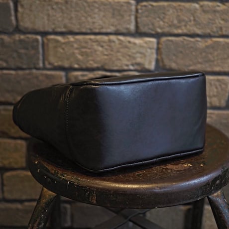 DEER HORN SMITH'S ／ EZO DEER LEATHER DIA STITCH HAND BAG