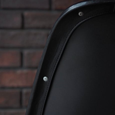 BACKDROP Leathers / SHELL CHAIR