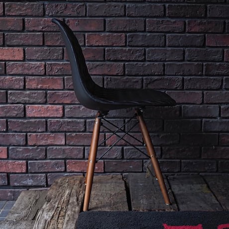 BACKDROP Leathers / SHELL CHAIR