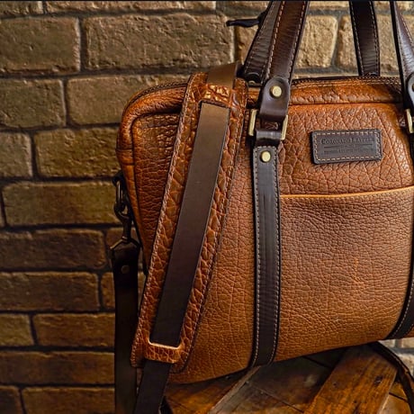 CORONADO LEATHER / AMERICAN BISON SHOULDER BRIEFCASE
