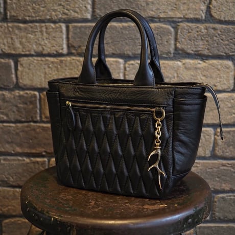 DEER HORN SMITH'S ／ EZO DEER LEATHER DIA STITCH HAND BAG