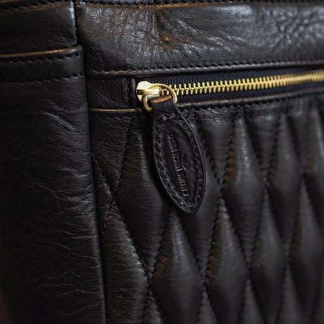 DEER HORN SMITH'S ／ EZO DEER LEATHER DIA STITCH HAND BAG
