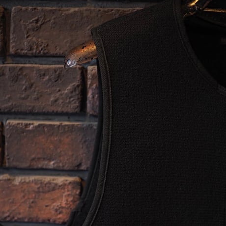 Browns Beach / EARLY VEST "BLACK"