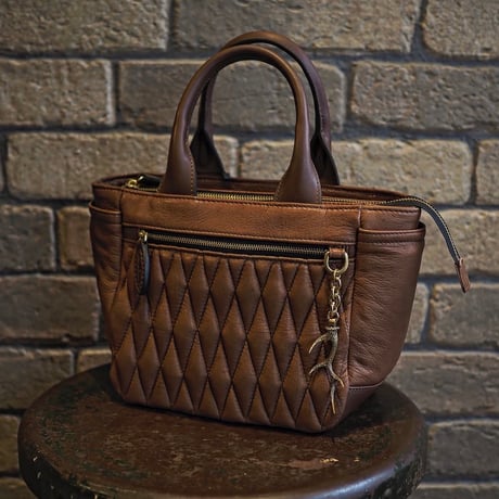 DEER HORN SMITH'S ／ EZO DEER LEATHER DIA STITCH HAND BAG