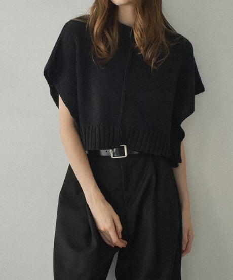 knit-02335　フレンチスリーブ クロップドニット　ライトベージュ　ブラック