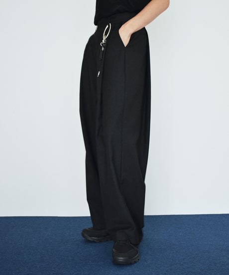 bottoms-02266U　Tuck Cocoon Wide Pants