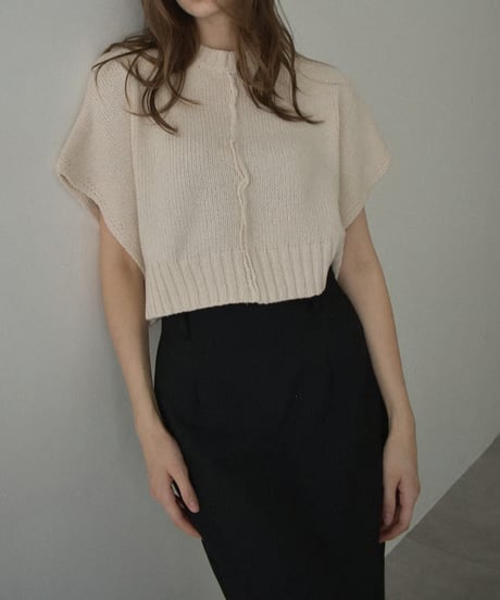knit-02335　フレンチスリーブ クロップドニット　ライトベージュ　ブラック