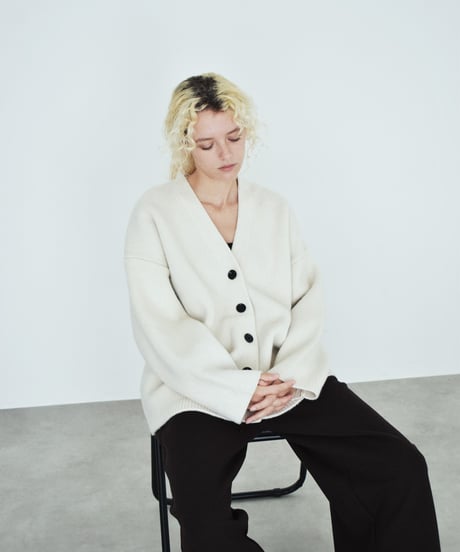 knit-02351　オーバーサイズ ニットカーディガン　エクリュ　グレー
