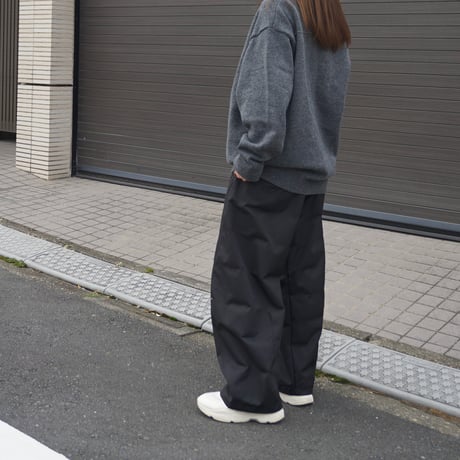 【受注期間10/14〜20】Tuck curve Pants