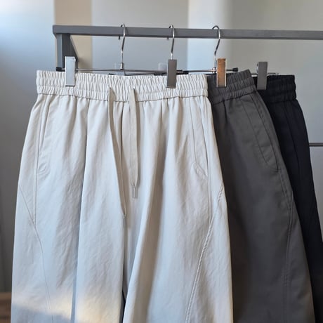 【受注期間10/14〜20】Tuck curve Pants