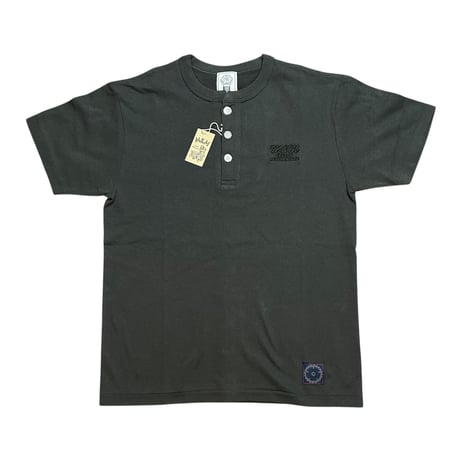 M&M CUSTOM PERFORMANCE - 26MMT28 HENLY NECK TEE