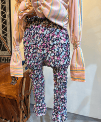ORIGINAL "wonder" SHIRRING PANTS / Slit Flower (NW260802)