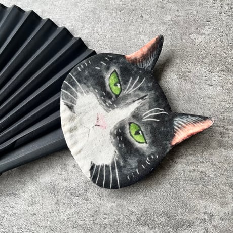 ハチワレ猫の扇子