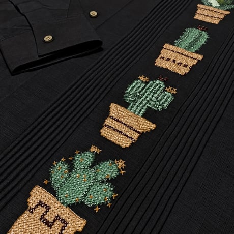 【ご注文日より１年以内にお届け】【受注生産】【長袖】【CACTUS 手刺繍】【HANDMADE】【ESGP-07L-W】【L/S GUAYAMISA】【BLACK】【黒】