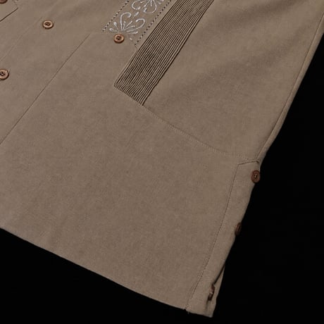 【半袖】【 ESG-01S-KHS 】【 S/S GUAYABERA 】【 REJILLADA 】【 KHAKI x SILVER 】【 カーキ x 銀 】