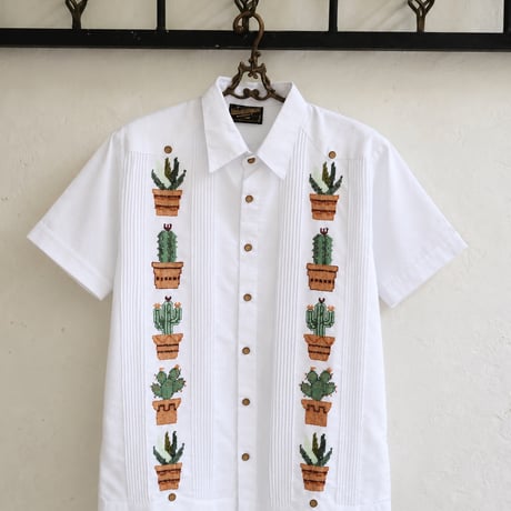 【ご注文日より１年以内にお届け】【受注生産】【半袖】【CACTUS 手刺繍】【HANDMADE】【ESGP-07S-W】【S/S GUAYAMISA】【WHITE】【白】