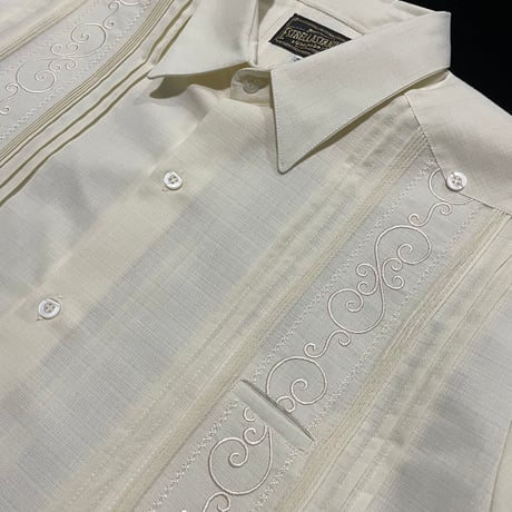 【半袖】【 ESGS-11S-OF】【S/S GUAYAMISA】【OFF WHITE x BLACK】 【オフホワイト 】