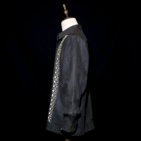 【ご注文日より１年以内にお届け】【受注生産】【 長袖 】【 ESGP-08L-BG 】【 LINEN/リネン 】【 クロスステッチ手刺繍 】【L/S GUAYAMISA】【BLACK】【黒】