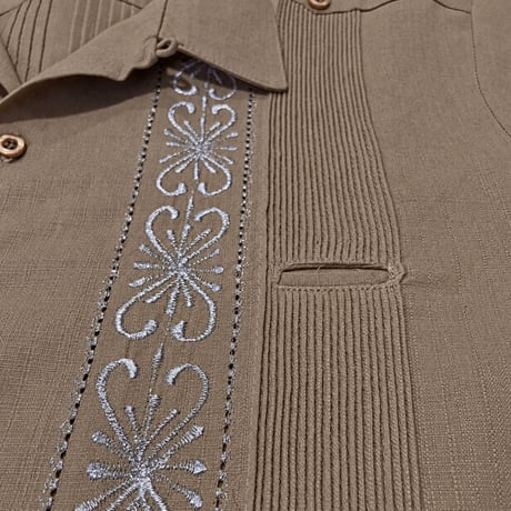 【半袖】【 ESG-01S-KHS 】【 S/S GUAYABERA 】【 REJILLADA 】【 KHAKI x SILVER 】【 カーキ x 銀 】