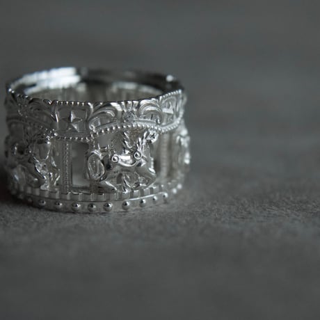 ［SV925］gleam carousel ring