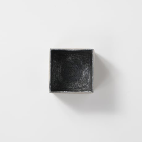 井内 素 / 小鉢 / CUBE / 白黒 (実物写真3-637)