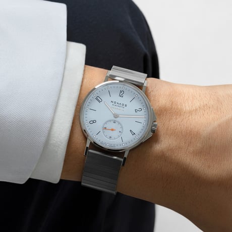 NOMOS Glashütte / Ahoi neomatik Sky / NM568  568