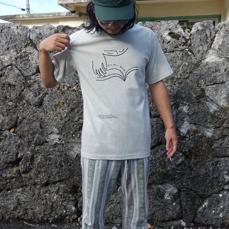土屋未久×本と商い ある日、オリジナルTシャツ