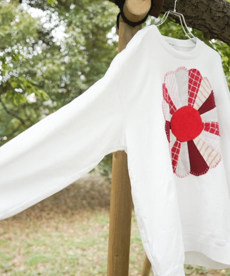 "私だけの花のトレーナー / 第五十一色" my own flower sweatshirt, patchworked by vintages