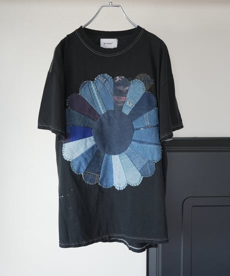 "黒い花のTシャツ / 第一色" my own flower T-shirt, patchworked by vintages