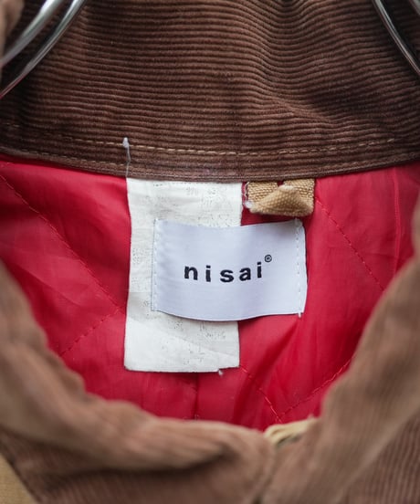 "夢を見て泣いてファッションと共に生きている君へ" To you, who dreams, weeps, and lives alongside fashion.