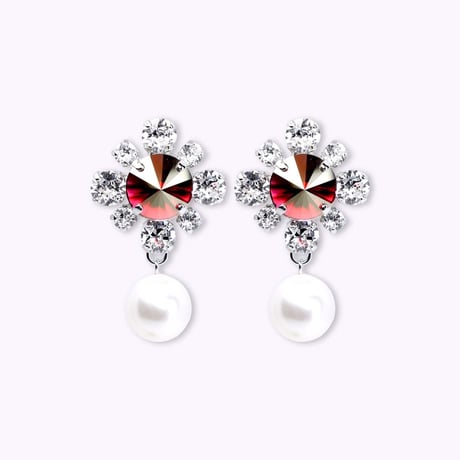 Mini Emblem & Pearl Earrings -AMOUR-