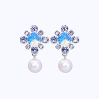 Mini Emblem & Pearl Earrings -AURORA-
