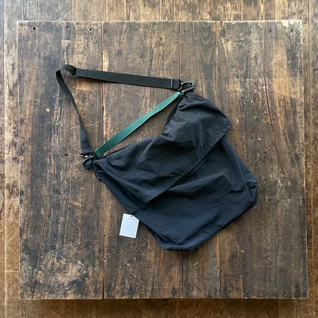 STANDARD SUPPLY / FLOPPY DRAW STRING SHOULDER / L