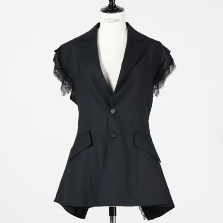 Chika Kisada　　　テーラードベスト(black）