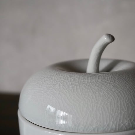 Crackle Big Apple Canister