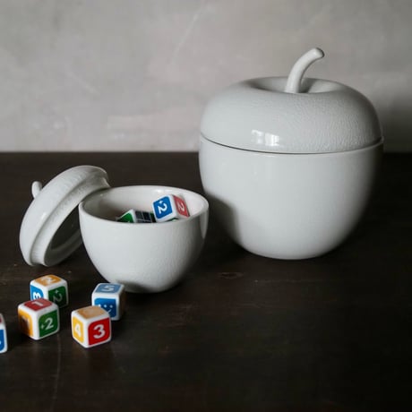Crackle Big Apple Canister