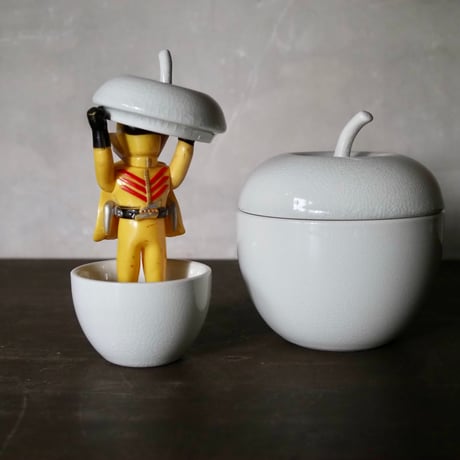 Crackle Big Apple Canister