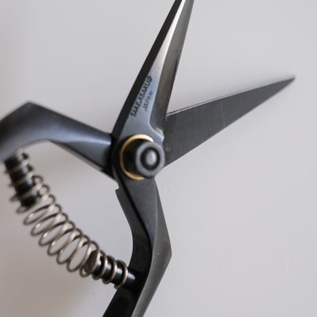 竹二作 / Thinning shears